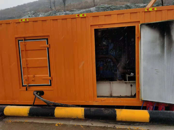 凤凰发电机出租 柴油发电机组电压低报警怎么办?