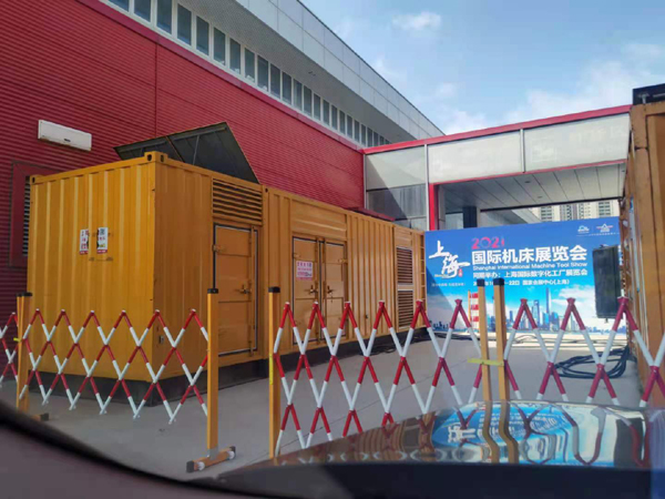 凤凰出租发电机-柴油发电机和汽油发电机哪个更好一些？