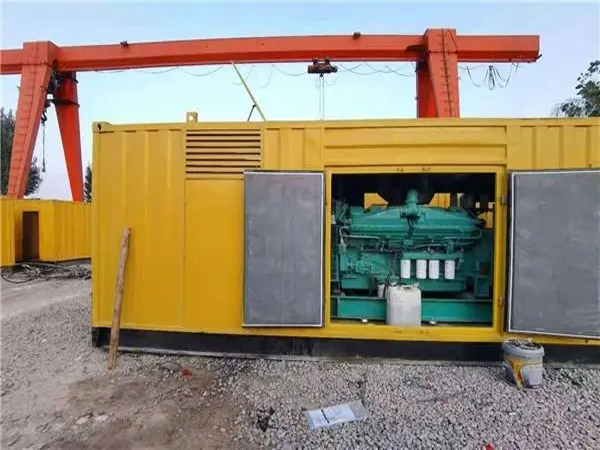 凤凰冬季低温环境下，500KW发电机组应该选择什么类型的启动电瓶？